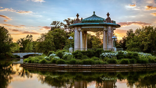 Twilight at the Nathan Frank Bandstand , Forest Park, St. Louis van Robert Niemeier, Fotografie te koop op Singulart