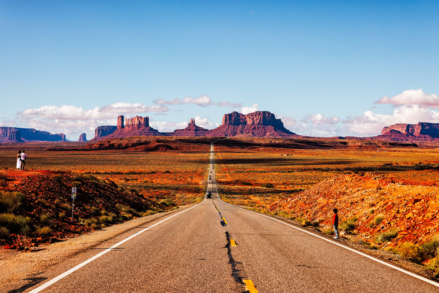 Run Forest — Monument Valley Road by Robert N Photographer Robert Niemeier Fotografie zu verkaufen