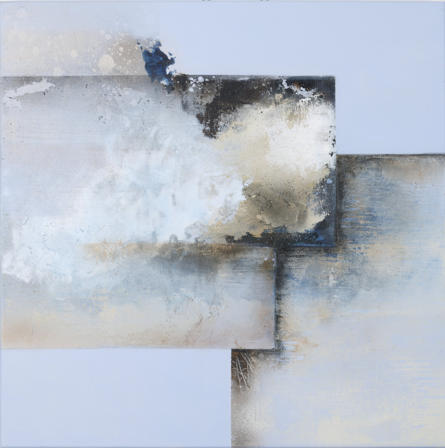 Fragments of Silence Cristina Arada Aparicio
