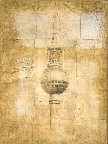 Fernsehturm auf Gold by Ilja Mlosch, 기타 매체 for Sale on Singulart