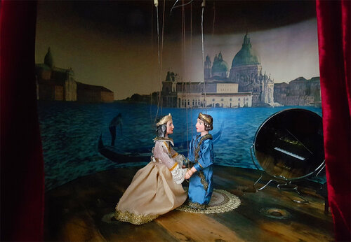 Music Machine No. VI.("Ah, straziante, meraviglosa bellezza del Creato..." 2020) di Zsuzsa Sztruhar, Altri media in vendita su Singulart