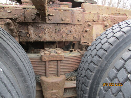 Rubber and steel. di Ben Hotchkiss, Fotografia in vendita su Singulart