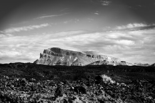 Lava Mountains di Markus Hertrich, Fotografia in vendita su Singulart