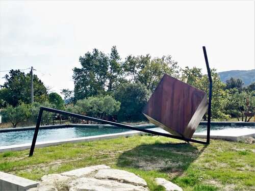 Cube sur ligne un été en pente douce by Sébastien ZANELLO, 조각 for Sale on Singulart