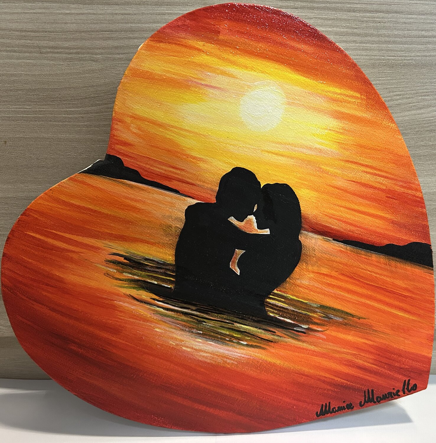 Abbraccio al Tramonto Monica Mauriello