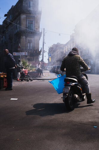 Incrocio di vite von Daniele Rogolino, Fotografie kaufen auf Singulart