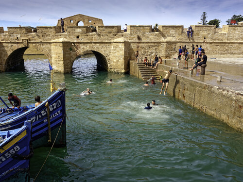 Joyeuse baignade von Pierre Piton, Fotografie kaufen auf Singulart
