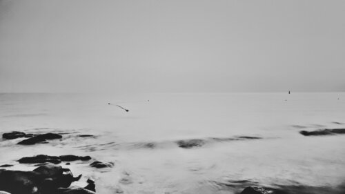 Crescendo In Muteness von Hua Huang, Fotografie kaufen auf Singulart