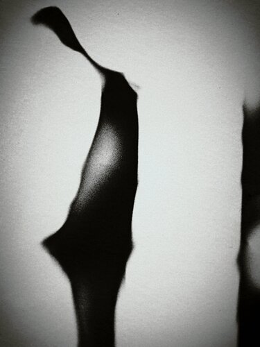 A Portrait Of A Man (At The Airport) di Hua Huang, Fotografia in vendita su Singulart