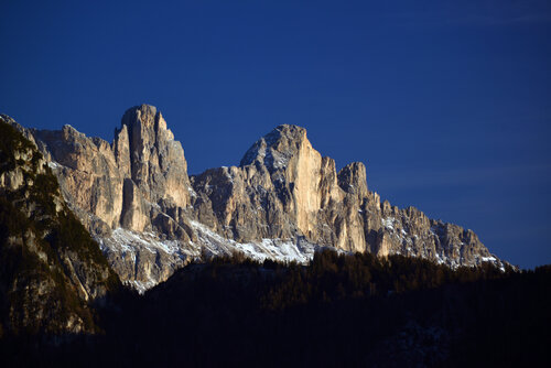 Alpenglühen in den Dolomiten van Klaus Schreiber, Digitaal te koop op Singulart