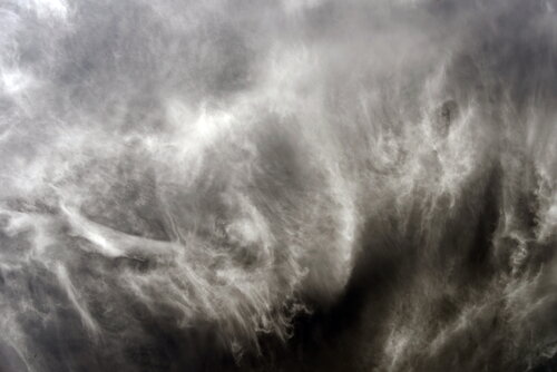 Dramatik in den Schleierwolken van Klaus Schreiber, Fotografie te koop op Singulart