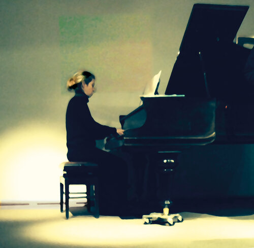 "Piano-girl" di Olli Boehm, Altri media in vendita su Singulart