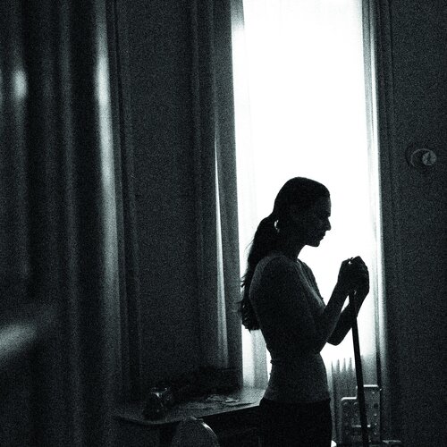 Actress in between Olli Boehm