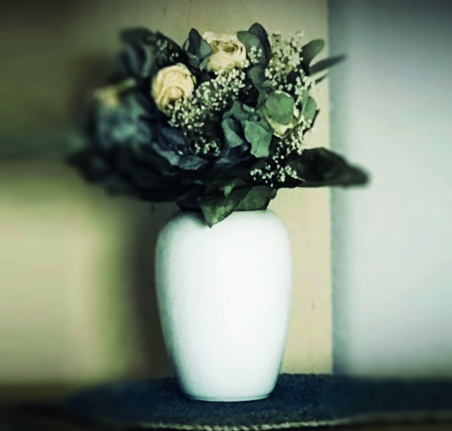 „White Roses" Olli Boehm
