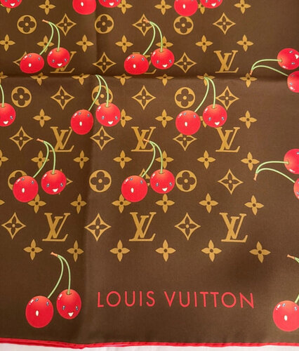 LV x TM Monogram Cerise Square 90 (Louis Vuitton, Silk, Scarf , Shawl, Cherry) de Takashi Murakami, Téxtil a la venta en Singulart