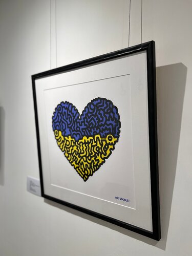 Ukraine (Heart, Yellow, Blue) von Mr Doodle, Druck kaufen auf Singulart