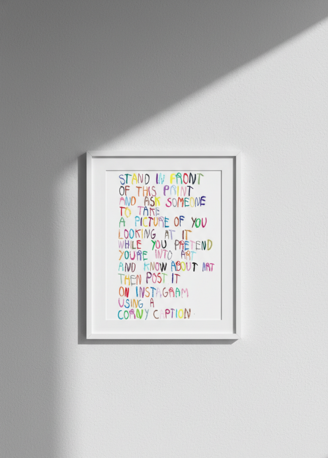 Stand in front and pretend you’re into art CB Hoyo Stampa in vendita