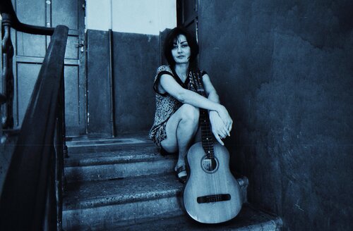 Gitarre 1970 Ukraine di Dmitri Svetchnikov, Fotografia in vendita su Singulart