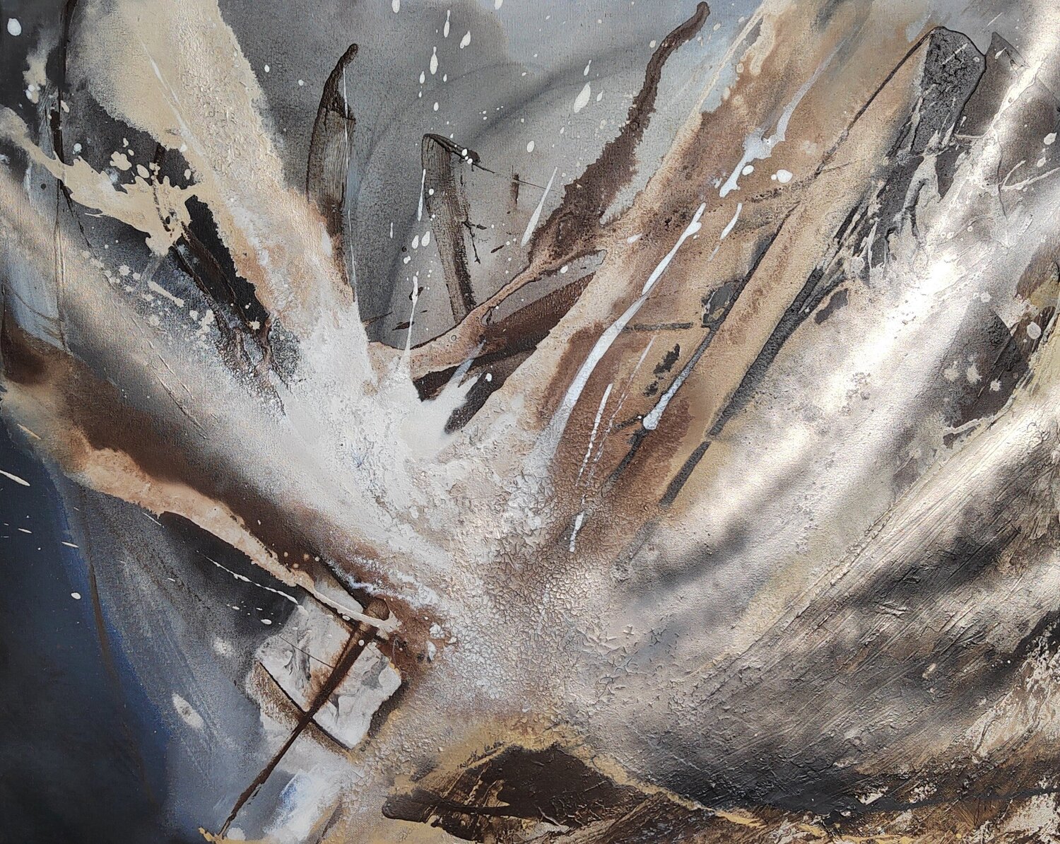 "Hair down, volume up" Jenna Myllykoski