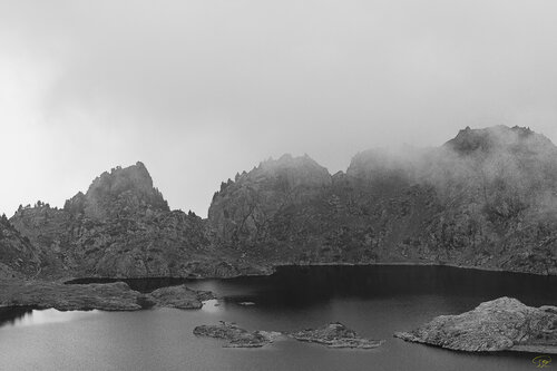 Le Lac Robert - Chamrousse de Philippe Rozier, Fotografía a la venta en Singulart