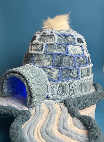 Frosted Paradox van Augustin Philemon, Textiel te koop op Singulart