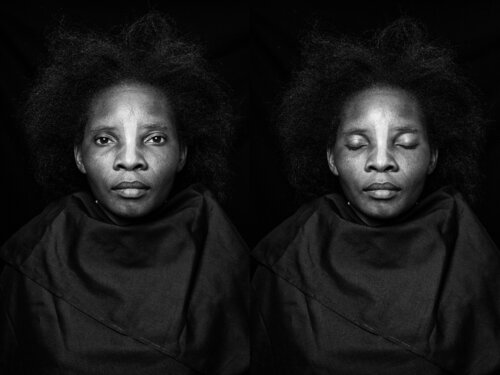 The Oath Administrator von Nura Qureshi, Fotografie kaufen auf Singulart