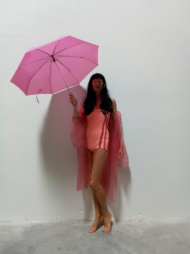 Umbrella No. 5 di Sine von Schonen, Fotografia in vendita su Singulart