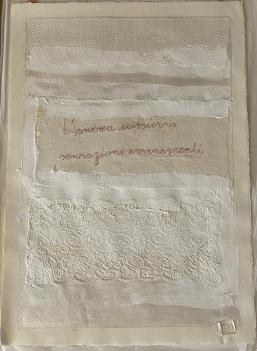 L'anima sussurra sensazioni evanescenti. von Tina Mallia, Werk auf Papier kaufen auf Singulart