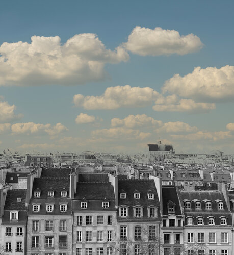 Parigi, i tetti, il cielo, le nuvole. Tina Mallia