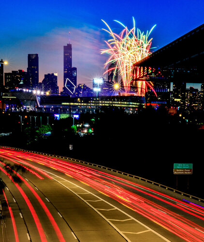 Chicago Downtown at Night with Fireworks, created on museum quality canvas, ready to hang by Lev Kaytsner, 사진 for Sale on Singulart