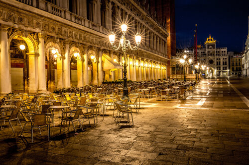 St. Marco Piazza at Blue Hour, Before Sunrise, Venice, Italy by Lev Kaytsner, 사진 for Sale on Singulart