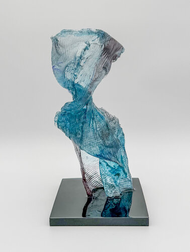 Blue Textured Fairy Dress de Leslie Lawson, Escultura a la venta en Singulart