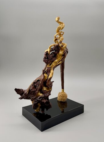 Ascendant Stiletto di Leslie Lawson, Scultura in vendita su Singulart