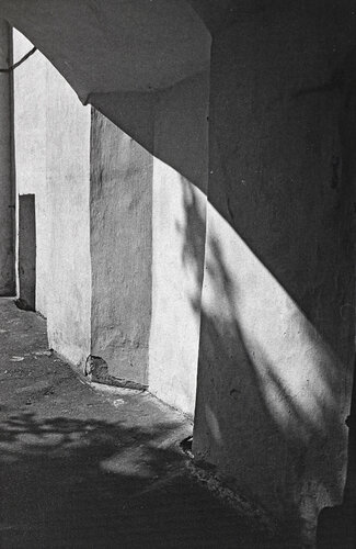Silent Prague - Fragments of Exits, digital copy of the silver gelatin print from 1970s von Marek Boguszak, Fotografie kaufen auf Singulart