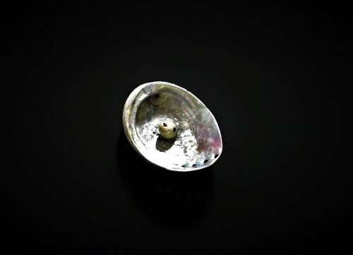 You Are the Pearl van Kenan K., Andere media te koop op Singulart