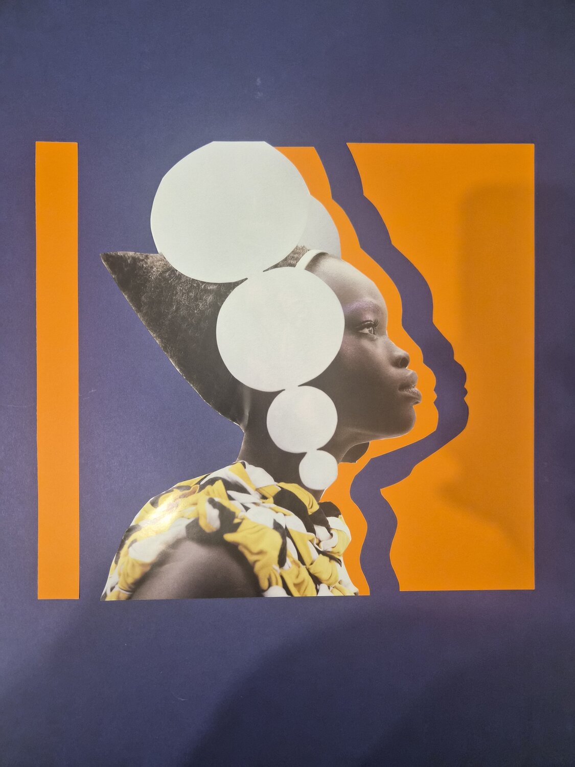 She looked at the sun Sarah Asante Werk op papier te koop