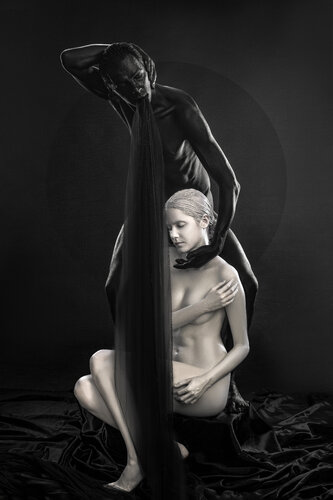 Ecstatic Dance of Duality 5 van Claudiu Guraliuc, Fotografie te koop op Singulart