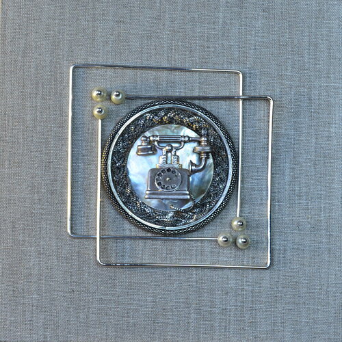 Ring Ring de Alla Mykolayska, Otros medios a la venta en Singulart