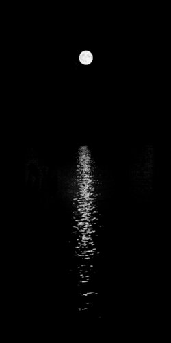 Moonrise at Sea van Nathan Dean, Fotografie te koop op Singulart