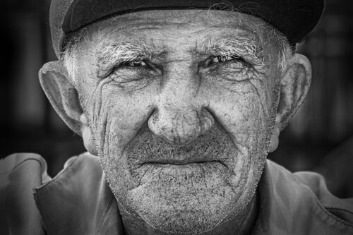 Stubble par Nathan Dean, Photographie en vente sur Singulart