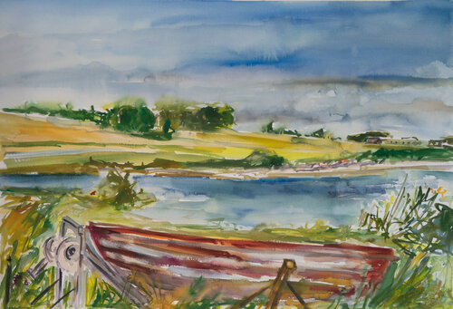 Rotes Boot auf dem Gras an der Ostsee di Ute Meyer, Pittura in vendita su Singulart