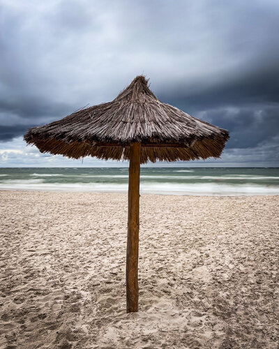 Baltic Sea beach von Misty Ridge Studio, Fotografie kaufen auf Singulart