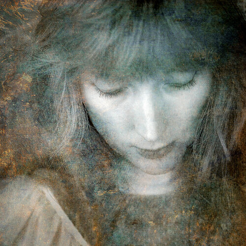 Angel in Stone di Russell Brown, Fotografia in vendita su Singulart