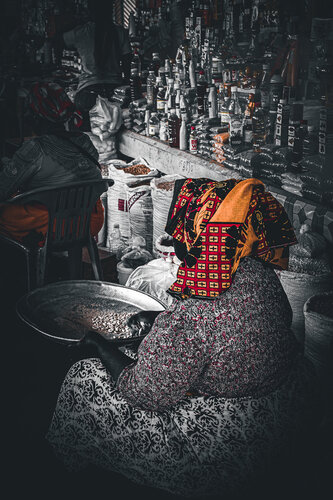 Les mains silencieuses di Florent KOPP, Fotografia in vendita su Singulart