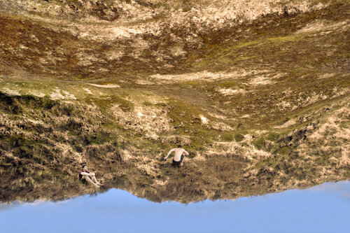 paysages invesés (inverted landscapes) 39/40 - the two brothers de Nicolas Lespagnol, Fotografía a la venta en Singulart