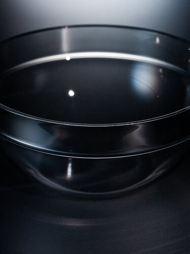 Glas Bowl by Christian Hagemann, 사진 for Sale on Singulart