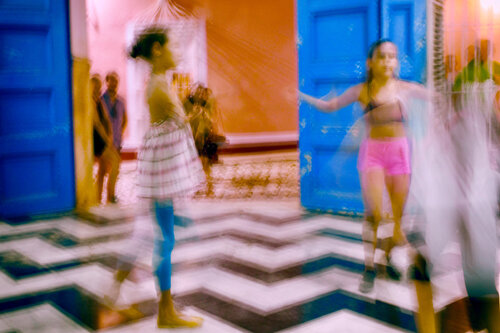 Dance and Spin. Local Dance School in Trinidad. Cuba 2020 © Motty Levy di Motty Levy, Fotografia in vendita su Singulart