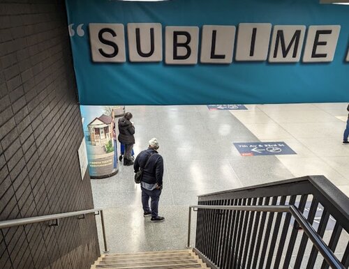 New York - Sublime by Aby Golden Lady B, 사진 for Sale on Singulart