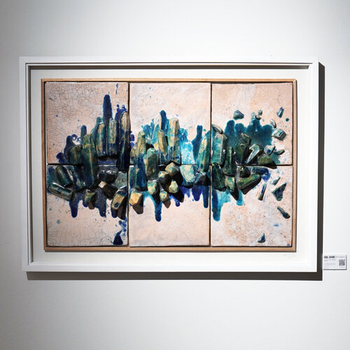 Crystalscape Collection : Song of the Sapphire Valley Framed Art von Adil Ghani, Andere Medien kaufen auf Singulart