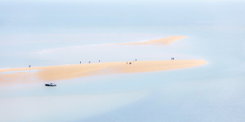 songe de plage 015 van Francis Leroy, Fotografie te koop op Singulart